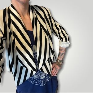 Black and White Striped Cropped Blazer H&M